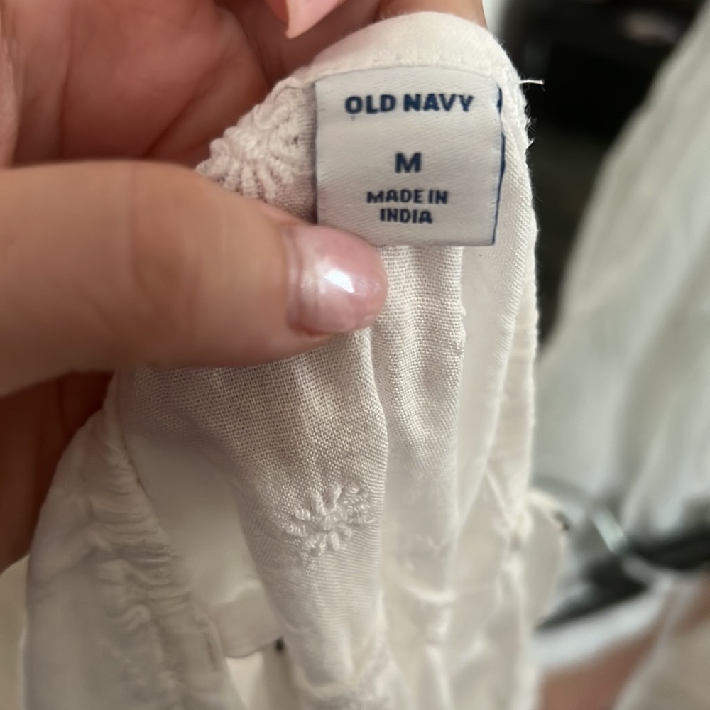 Old Navy Tank - Picture 4 of 4